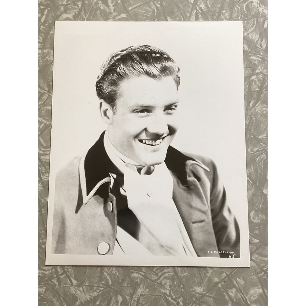 Vintage Gene Kelly Original 8x10 Black and White Press Photo Movie Still SIP-108